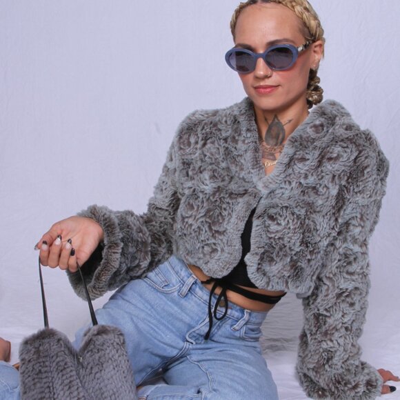 Exclusive Fur Knit Cropped Jacket - Picture 4 of 9